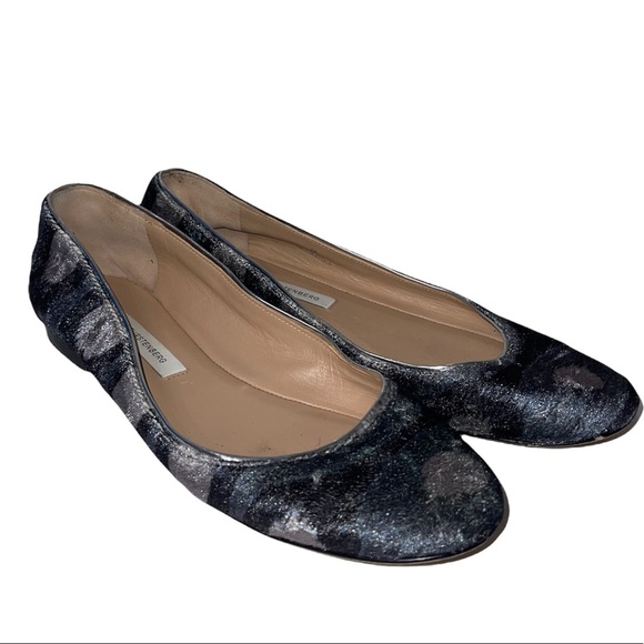 Diane Von Furstenberg Ballet Flats Size 6 Velvet Leopard Print Blue *Sample* - Picture 1 of 10
